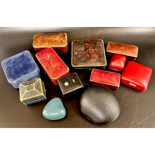 2120 - A collection of vintage jewellery boxes