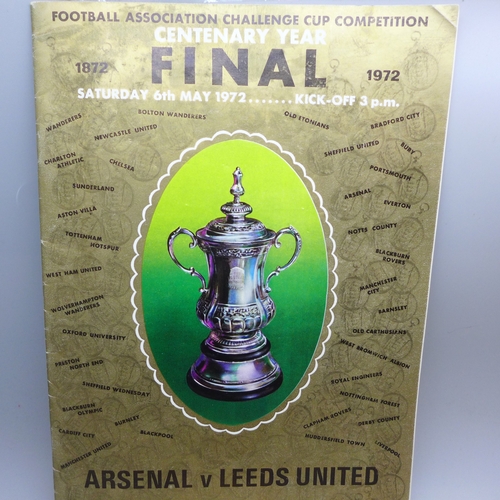 2026 - A 1972 FA Cup Final programme, Arsenal v Leeds and a Leeds pennant