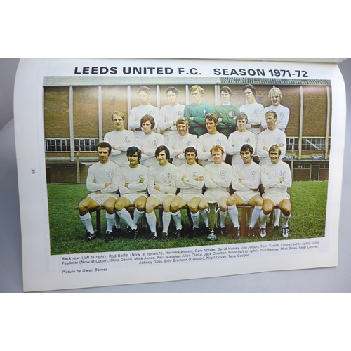 2026 - A 1972 FA Cup Final programme, Arsenal v Leeds and a Leeds pennant