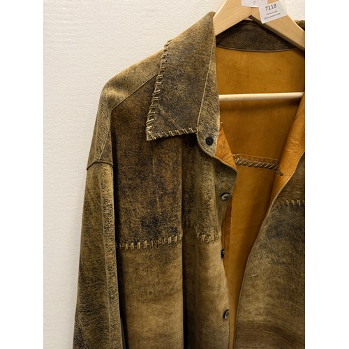 7118 - A Napoleon New York gentleman's patchwork style brown leather jacket, size 48