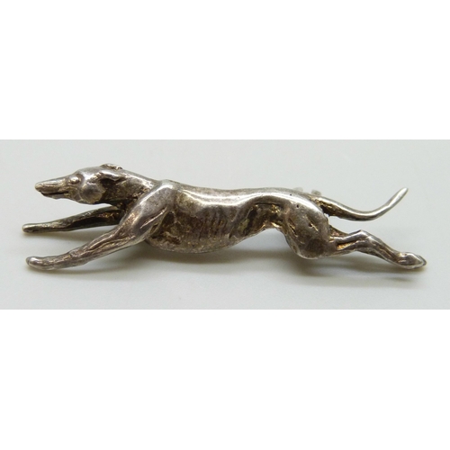 7157 - A silver dog brooch in the form of a racing greyhound, HG, London, 1991, 3.5cm