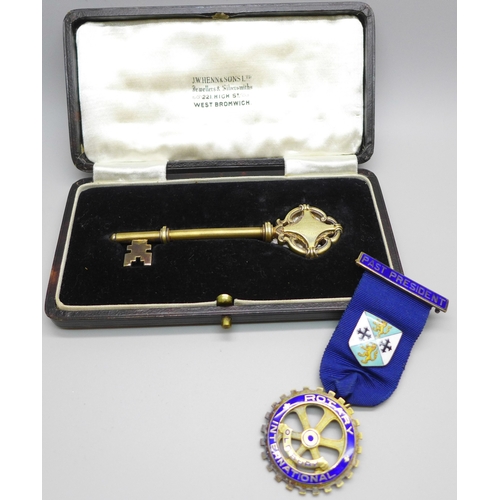 A silver gilt presentation key with inscription, Mayoress of Oldbury ...