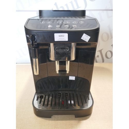 6002 - A Delonghi Magnifica Evo coffee machine, original RRP £449.99 + VAT (376-103) *This lot is subject t... 
