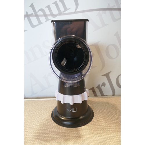 6017 - A Miu drum food grater (376-69) *This lot is subject to VAT