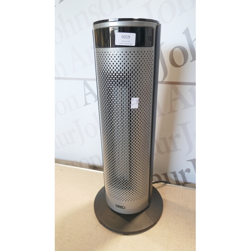 6019 - A Dreo ceramic heater with remote (376-70) *This lot is subject to VAT
