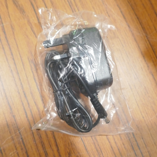 6241 - A Li-fe 200 electric scooter with charger & box RRP £299.00