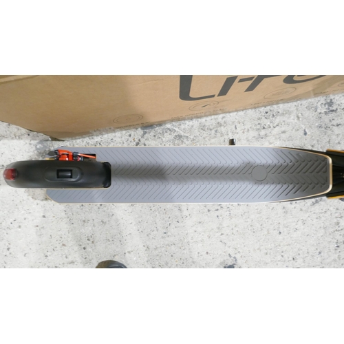 6242 - A Lite 350HC electric scooter with box and charger, RRP £599.00