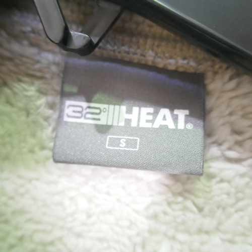 6253 - A 32 Degree Heat jacket, UK size approx medium (377) *This lot is subject to VAT