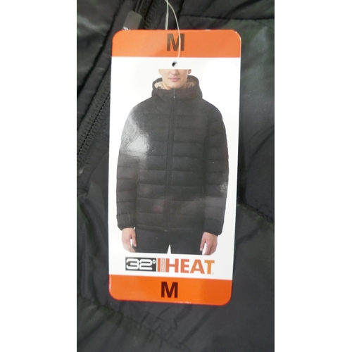 6255 - A 32 Degree Heat black coat, UK size medium (377) *This lot is subject to VAT