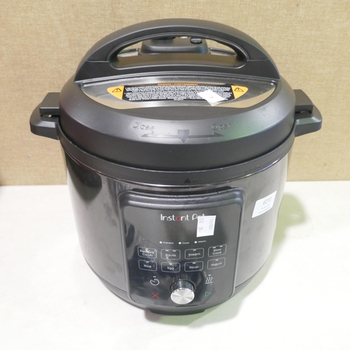 6272 - An Instant Pot Duo Easy multi-cooker (378-357) *This lot is subject to VAT
