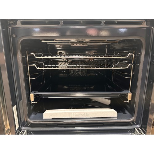 3297 - A Bosch Serie 8 Home Connect single Pyrolytic oven (620-173) *This lot is subject to VAT