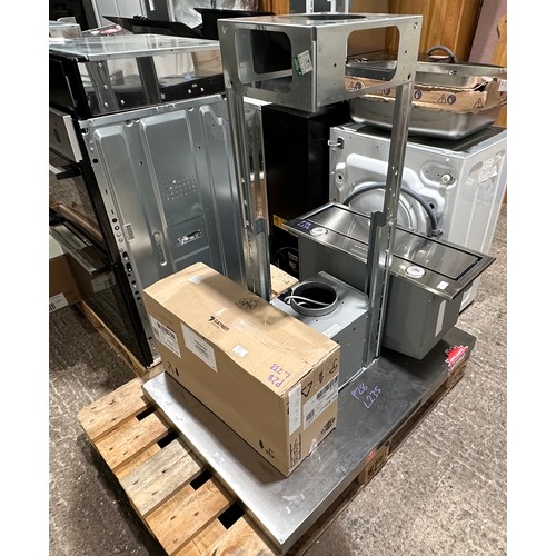 3302 - A Faber cooker hood, two AEG canopy hoods (620-232,233,235) *This lot is subject to VAT