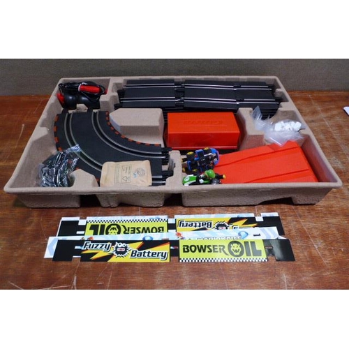 6135A - A Mario Kart toy race track, (377-65) *This lot is subject to VAT