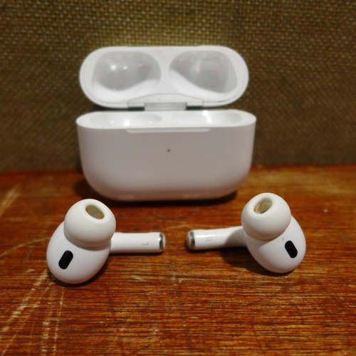 6162 - A pair of Apple Airpods Pro 2nd Generation - model no - MTJV3ZM/A USB-C, original RRP £179.99 + VAT ... 