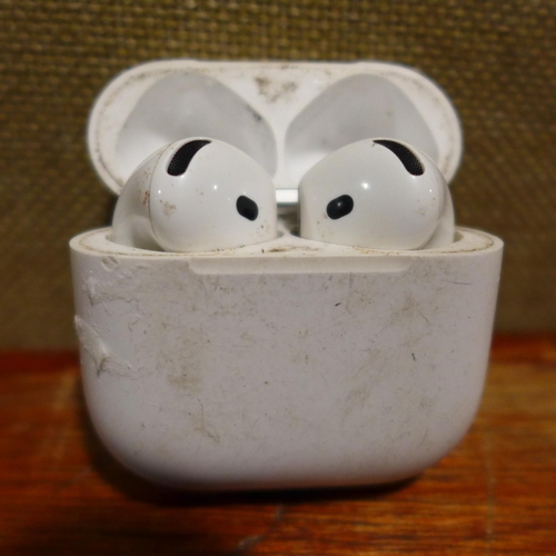 6176 - A pair of Apple Airpods 4th Generation - model no - MXP63ZM/A, original RRP £99.99 + VAT (378-11) *T... 