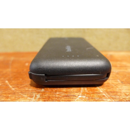 6184 - A Belkin powerbank, (378-572) *This lot is subject to VAT
