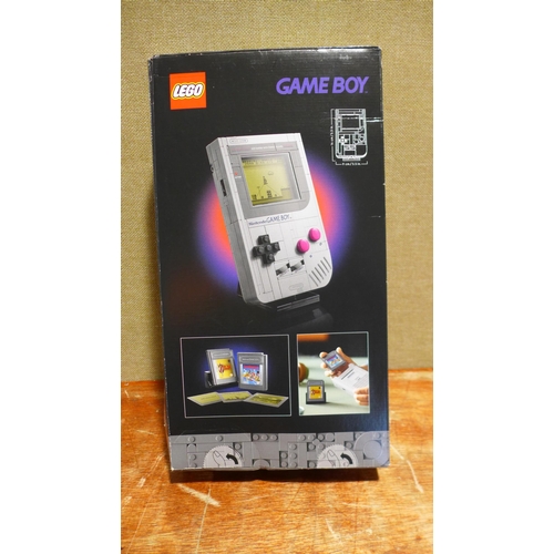 6191 - A Lego Game Boy, (378-352) *This lot is subject to VAT