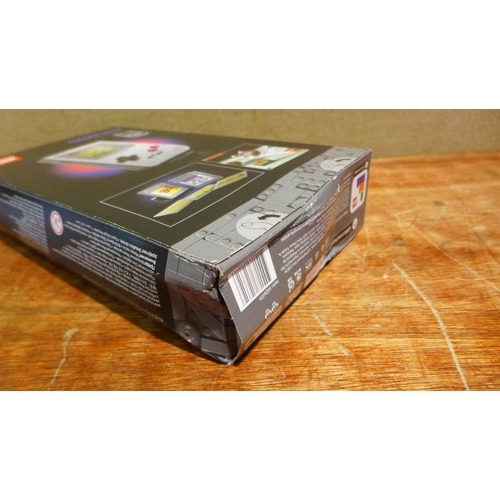 6191 - A Lego Game Boy, (378-352) *This lot is subject to VAT