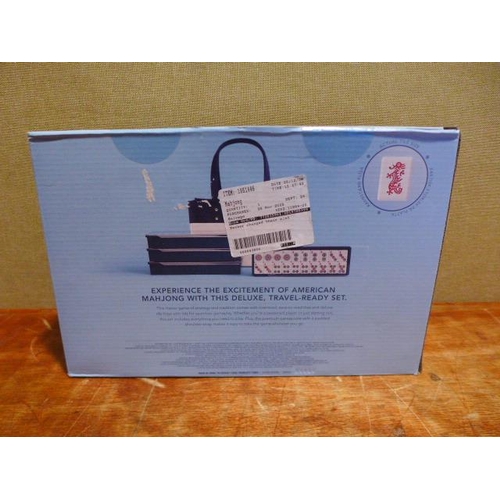 6208 - A mahjong set in a carry bag, (378-366) *This lot is subject to VAT