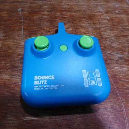 6211 - A Marvins Magic flip remote control toy car, (378-63) *This lot is subject to VAT