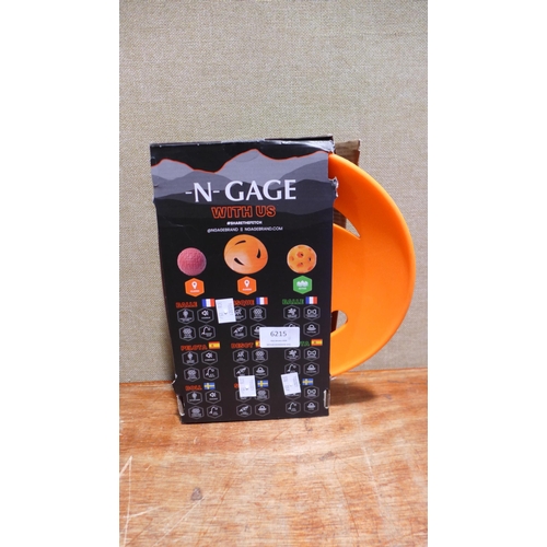 6215 - A N-Gage Dog Toy and a Wilson steam paddle board, (378-159,573) *This lot is subject to VAT