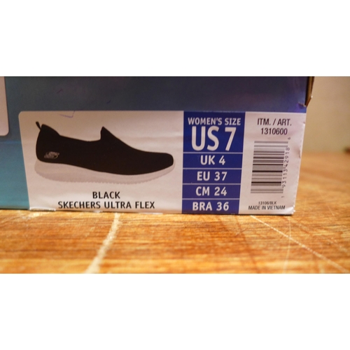 6225 - A pair of Skechers Ultra Slip on trainers, UK size 4 (377) *This lot is subject to VAT