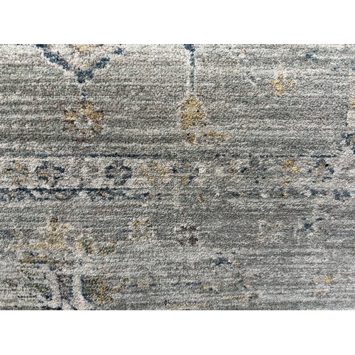 6221 - A Anatolia Hampton rug  (378-154) *This lot is subject to VAT