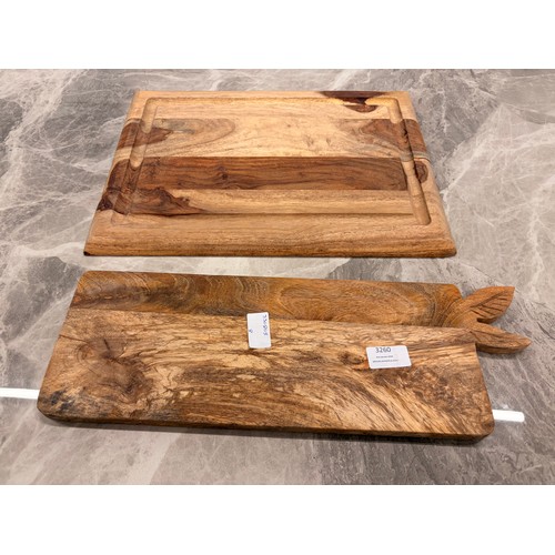 3260 - A pair of chopping boards