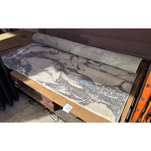 6222 - A Gertmenian Finlay area rug (378-158) *This lot is subject to VAT