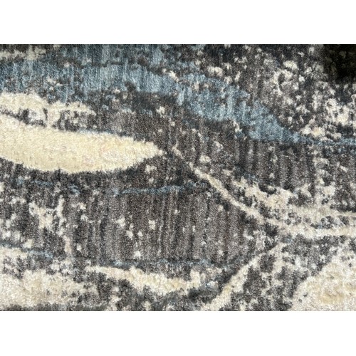 6222 - A Gertmenian Finlay area rug (378-158) *This lot is subject to VAT