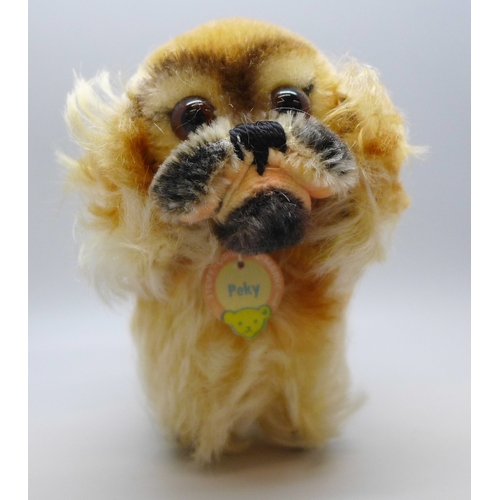 2046 - A small Steiff ‘Peky’ Pekingese soft toy