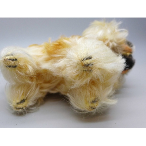 2046 - A small Steiff ‘Peky’ Pekingese soft toy