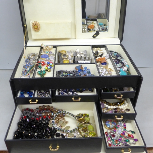 Lot 2102      