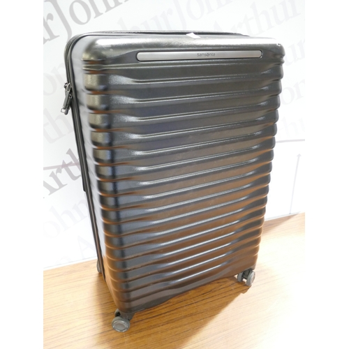 6077 - Two Samsonite Element hardsides suitcase, original RRP £124.99 + VAT (378-473) *This lot is subject ... 