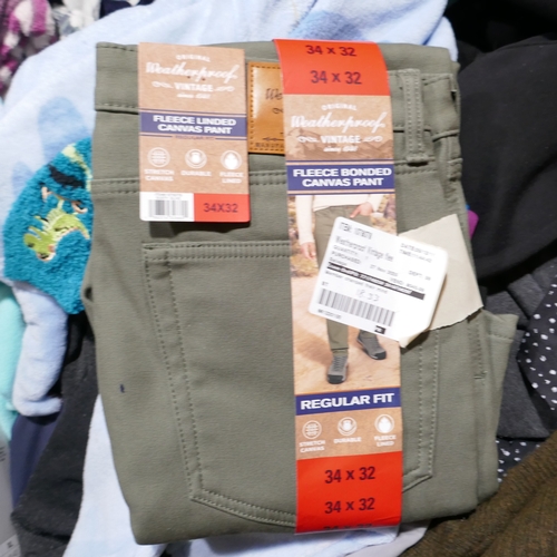 6083 - A pallet of mixed clothing to include trousers, shirts, jeans, hoodies, etc. Various brand styles an... 