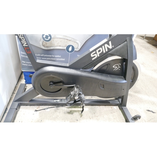 6084 - A spin home exercise bike (requires attention), original RRP £299.99 + VAT (379-267) *This lot is su... 