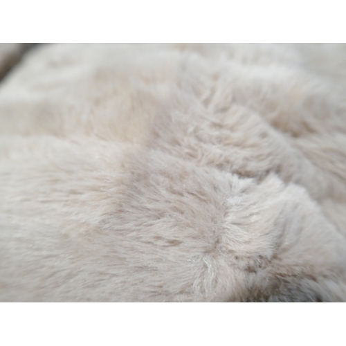 6088 - Two Berkshire heated throws, (378-273,274) *This lot is subject to VAT