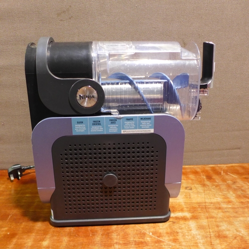 6130 - A Ninja Slushi frozen drinkmaker, original RRP £249.99 + VAT (378-240) *This lot is subject to VAT