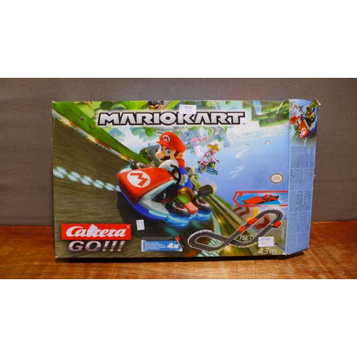 6131 - A Carrera Go !!! Mario Kart racetrack, (377-217/901) *This lot is subject to VAT