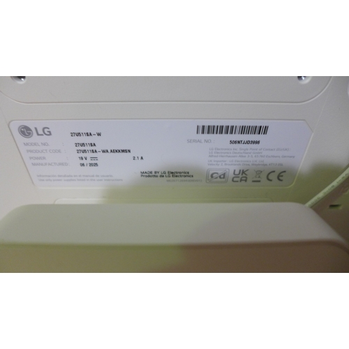 6156 - An LG MyView 27