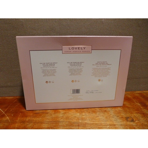 6159 - A Sarah Jessica Parker Lovely gift set  (378-507) *This lot is subject to VAT