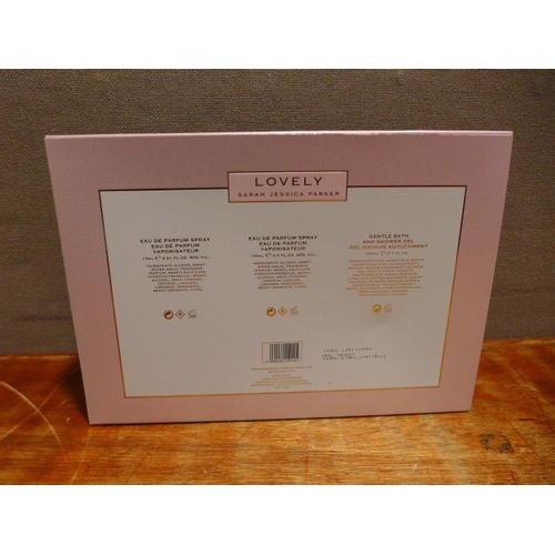6164 - A Sarah Jessica Parker Lovely gift set  (378-505) *This lot is subject to VAT