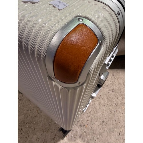 6076 - A Swiss Military medium suitcase, (378-202) *This lot is subject to VAT