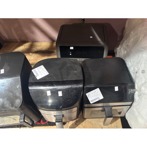 6444 - Five air-fryers to include Gourmia, Sur la Table, Instant pot  and a Christmas door mat ALL ITEMS AR... 