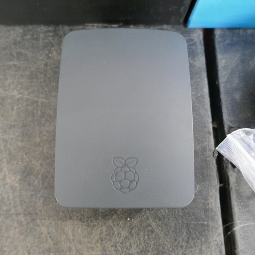 A Labists starter kit for Raspberry Pi 4 *This lot is subject to VAT