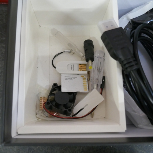 A Labists starter kit for Raspberry Pi 4 *This lot is subject to VAT