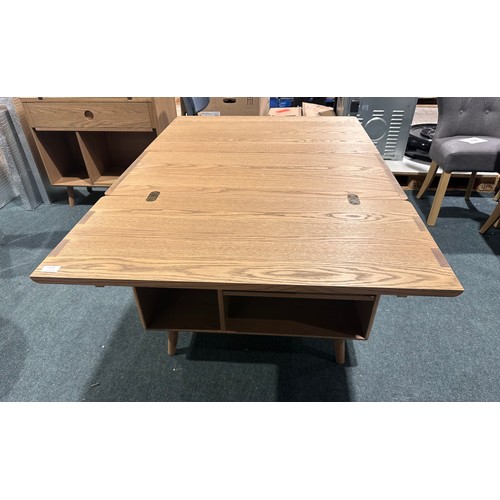 3013 - A Holcot drop leaf dining table (requires attention)