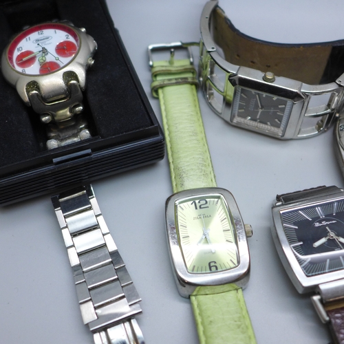 7174 - A collection of costume wristwatches