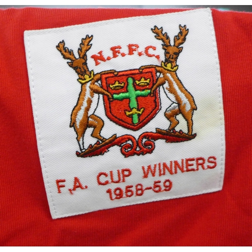2038 - A Toffs replica Nottingham Forest Commemorative shirt, FA Cup Winners 1958-59