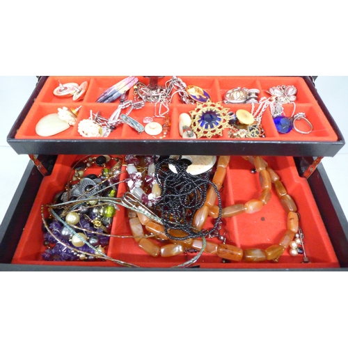 2049 - A jewellery case of costume jewellery
